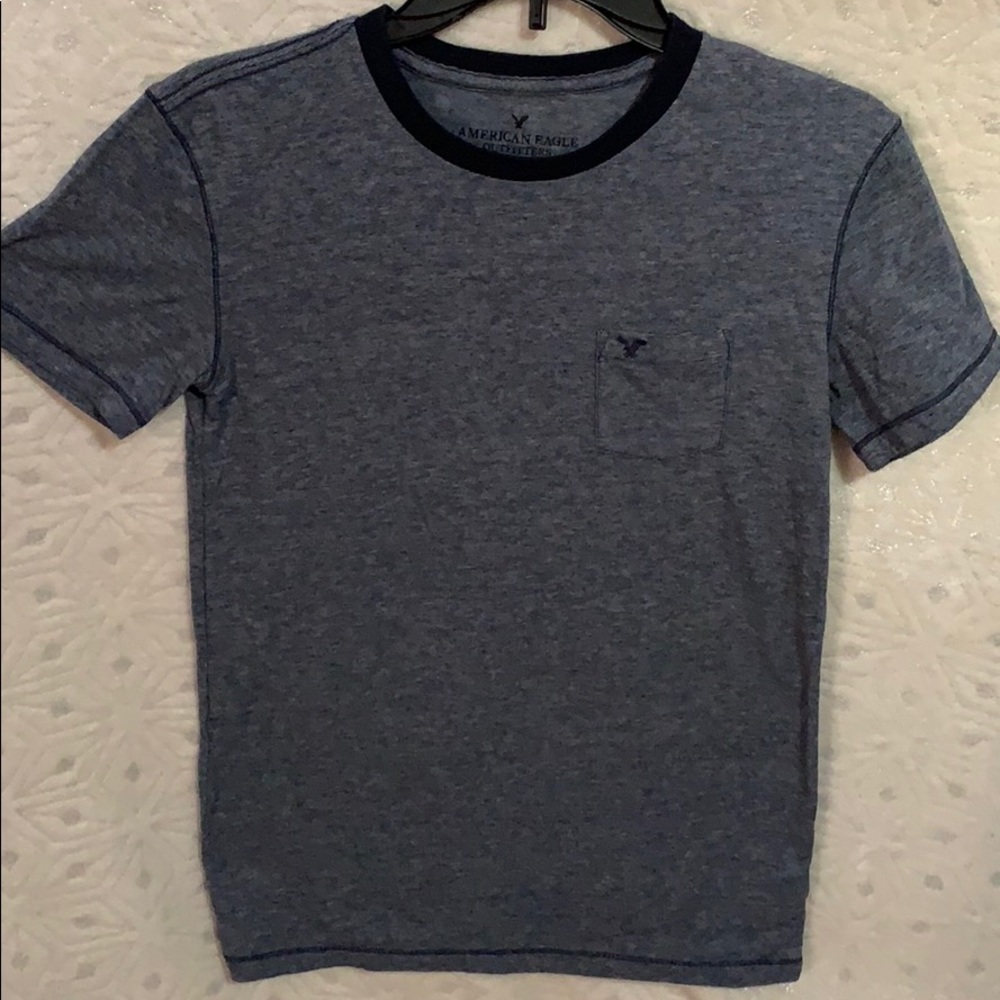 Men’s American Eagle navy blue t shirt size xs